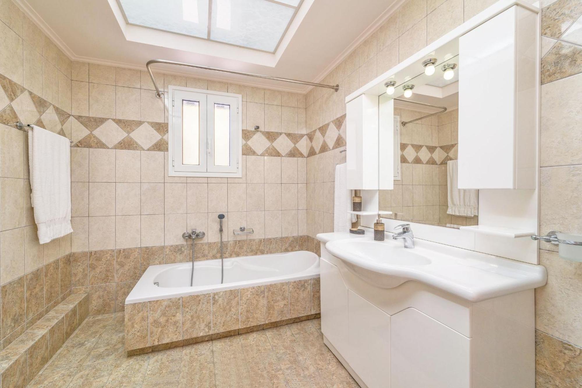 Niver Luxury Suites Lefkada City Номер фото