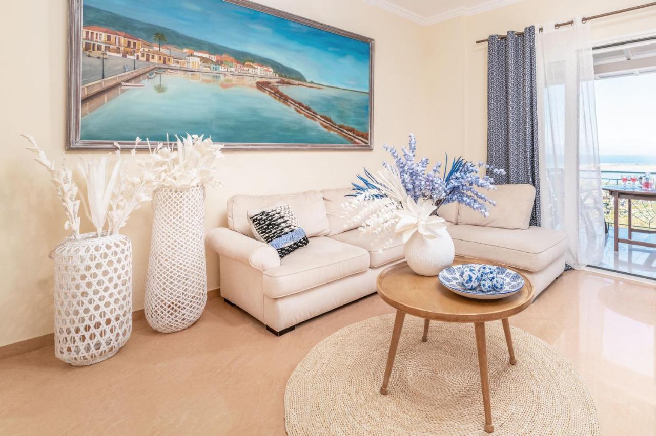 Niver Luxury Suites Lefkada City Екстер'єр фото