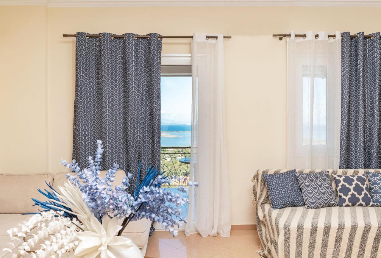 Niver Luxury Suites Lefkada City Екстер'єр фото